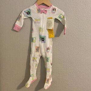 Noelle’s Night Night